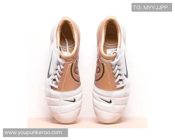 性价比高的球星同款足球鞋推荐既好看又不贵